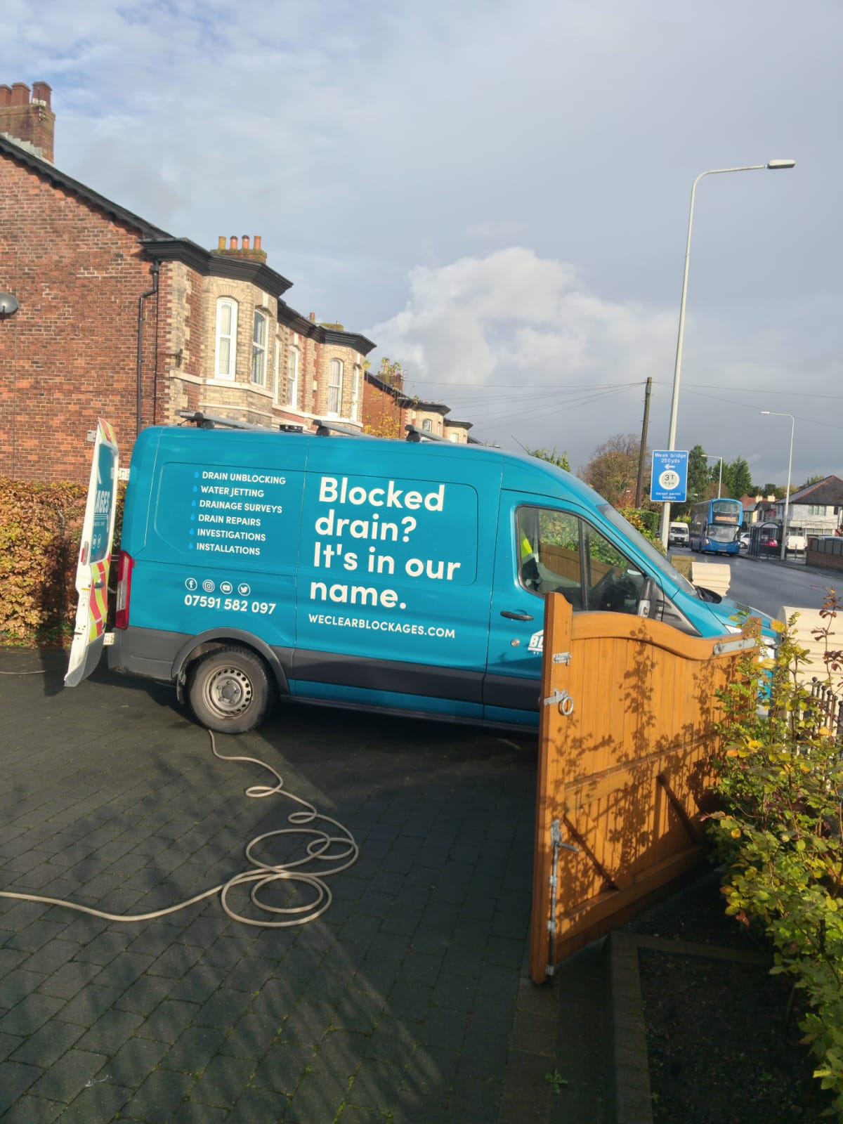 Clear Blocked Drain Leyland We Clear Blockages 07591582097